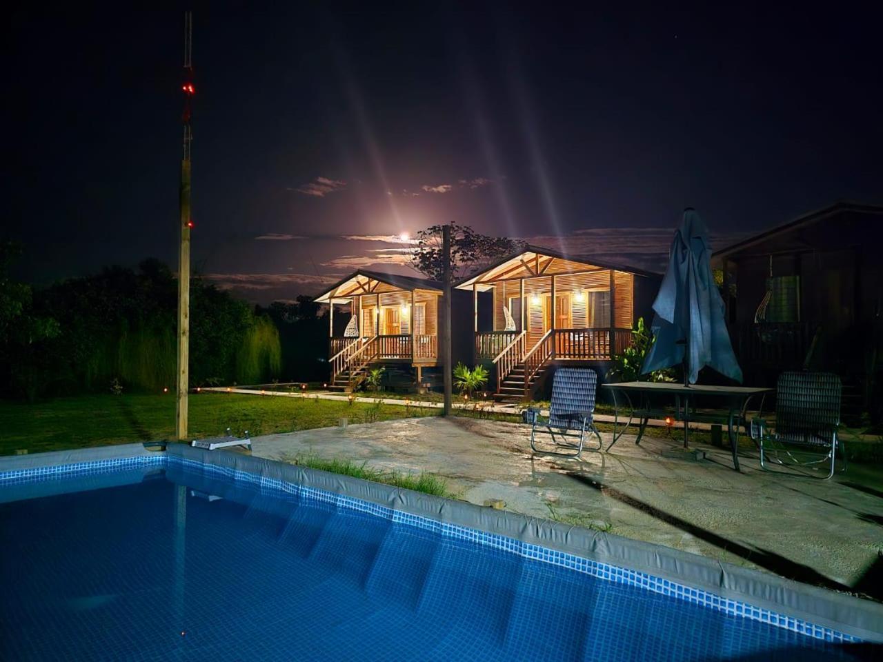 Bed and Breakfast Tuquil-Ha Ladyville Exterior foto